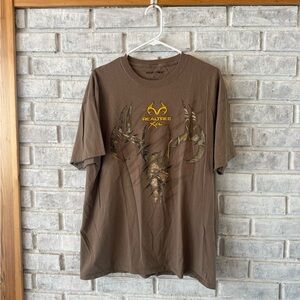 Realtree Men's Brown Camouflage Graphic Tee